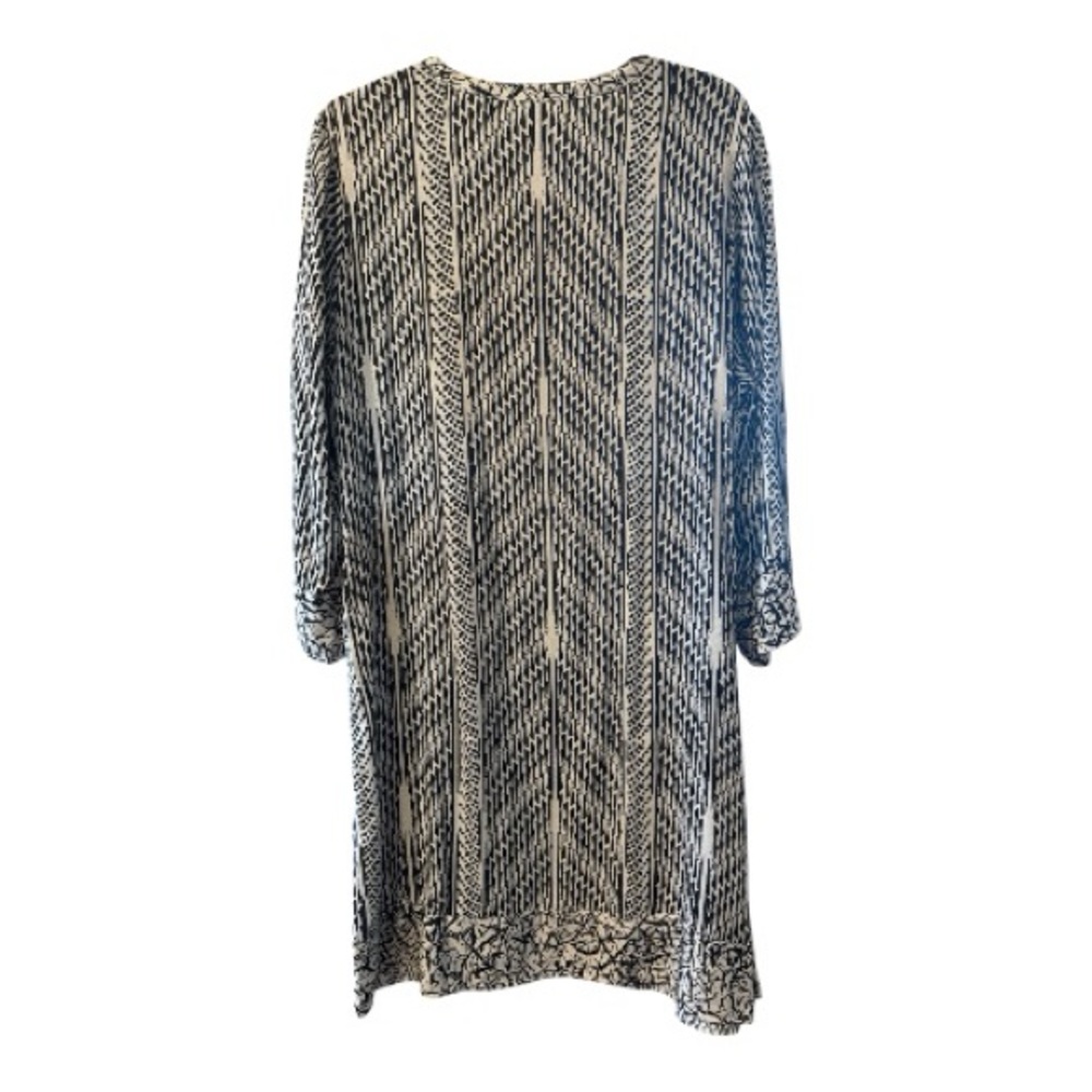SOLD***SOFT SURROUNDINGS unique blk/wh pattern dress, slim silhouette, L - Picture 5 of 8